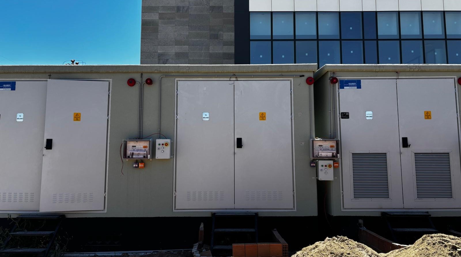 iZMiR KATiP ÇELEBi ÜNÜVERSiTESi TRAFO ODALARI YANGIN PERDESI